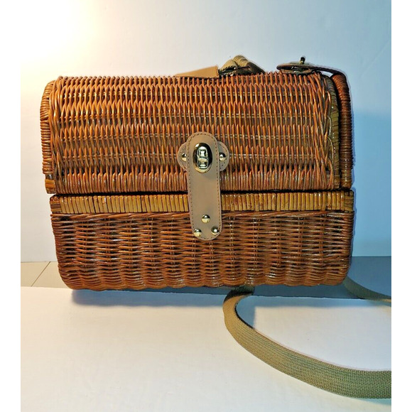 Picnic Time NEW Wicker Wine Tote Adjustable Strap Glasses Cork Screw Bottle Stop - Picture 1 of 14